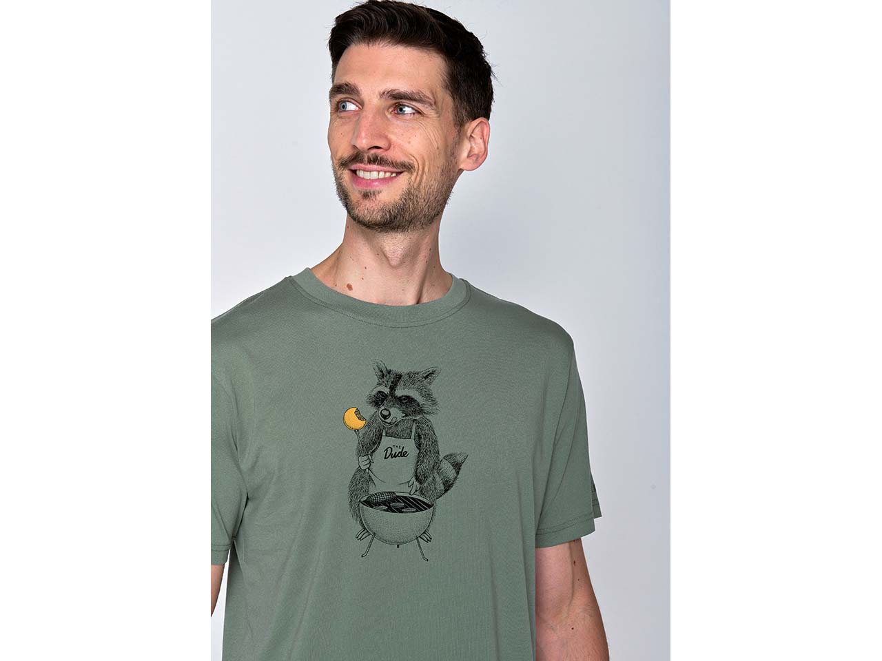GREENBOMB Bio-Herren-T-Shirt "BBQ" mit Rundhalsausschnitt, pale green, Gr. M