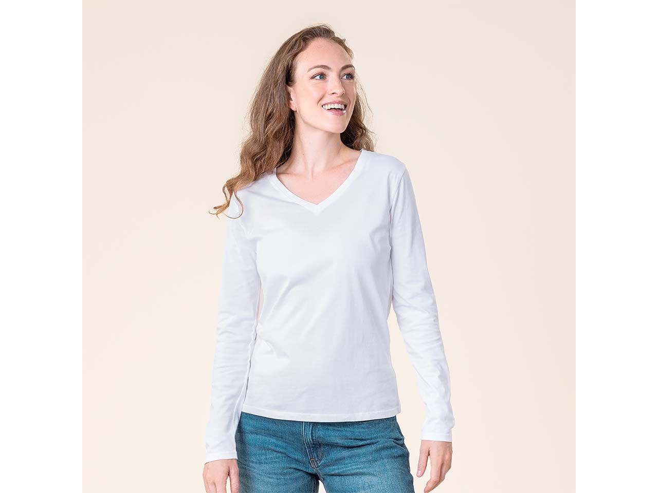 Living Crafts Bio-Damen-Langarmshirt "TARANA" mit V-Ausschnitt, white, Gr. S