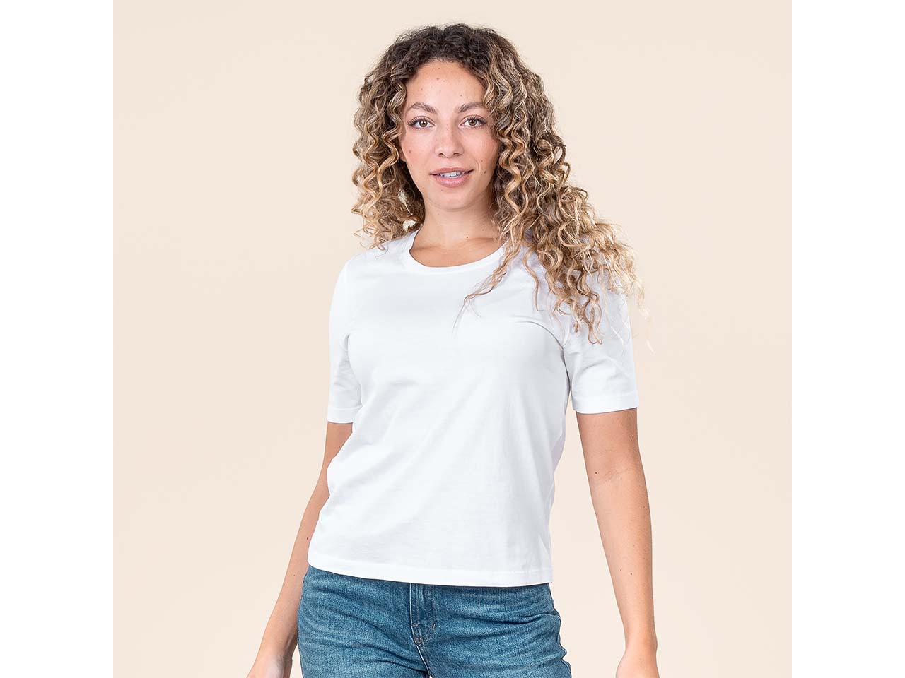Living Crafts Bio-Damen-T-Shirt 'TABERA' mit Rundhalsausschnitt, white, Gr. S