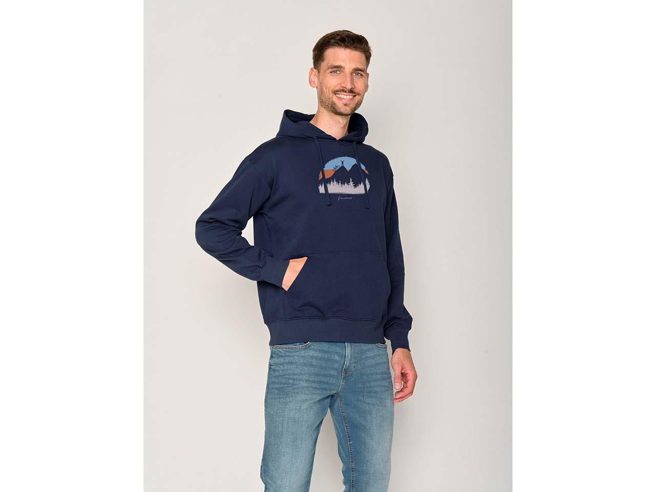 GREENBOMB Bio-Herren-Hoodie 'Forest Happy' mit Ärmelbündchen, navy, Gr. M