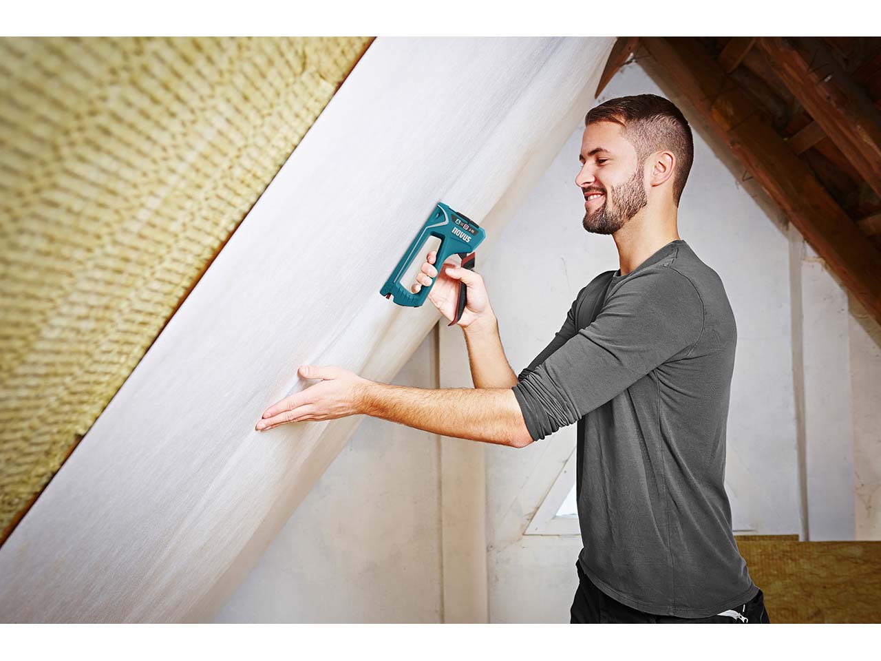 Novus Handtacker "J-15" aus ABS-Kunststoff
