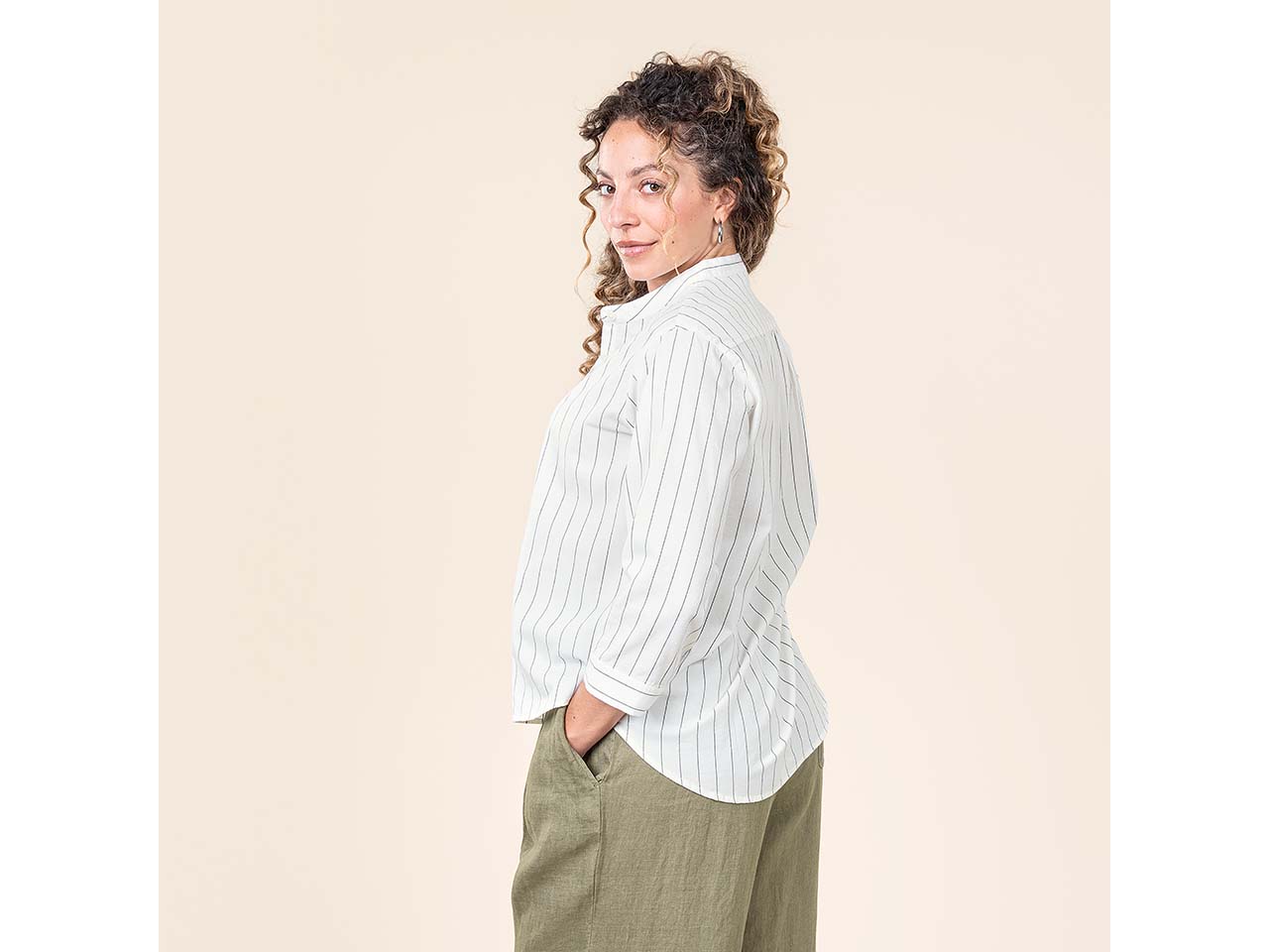 Living Crafts Damen-Bluse 'TILLA' mit Mandarinkragen, white/sage, Gr. 36
