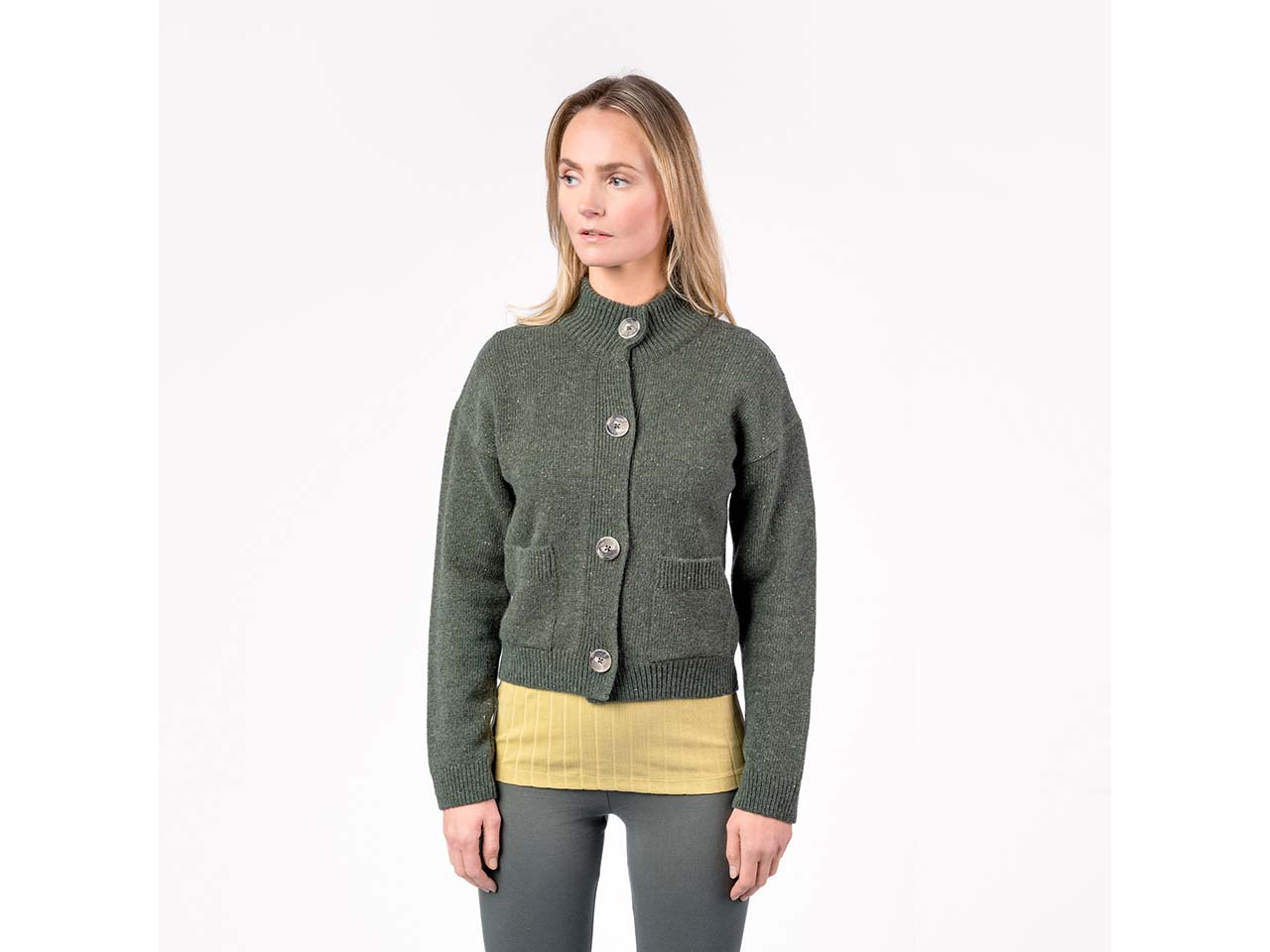 Living Crafts Bio-Damen-Strickjacke 'SIGLIA' mit Stehkragen, irish moss, Gr. S