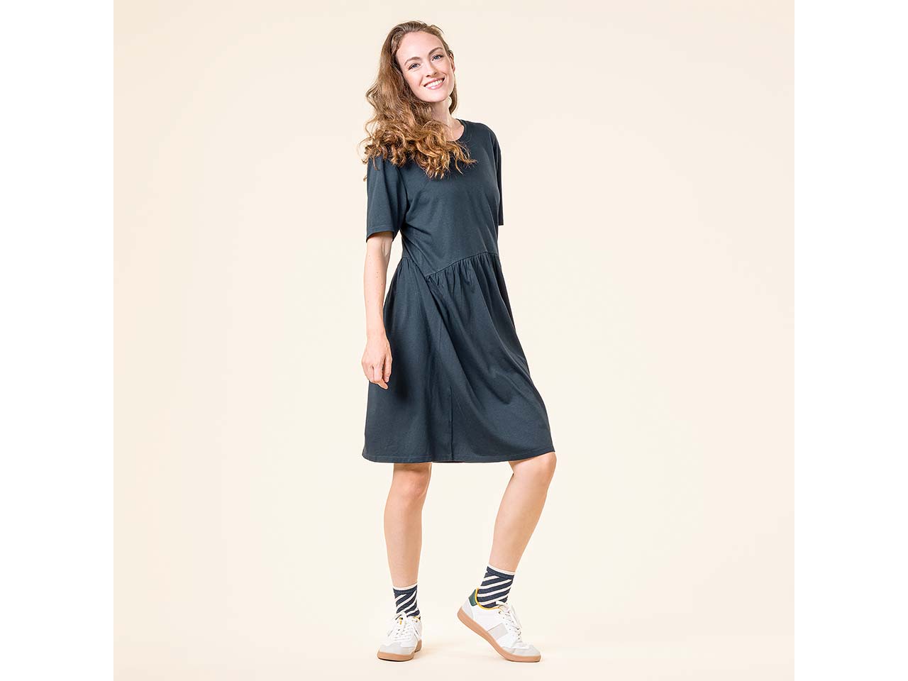 Living Crafts Bio-Damen-Midi-Kleid "ONIKA" mit Rundhalsausschnitt, ink blue, Gr. S