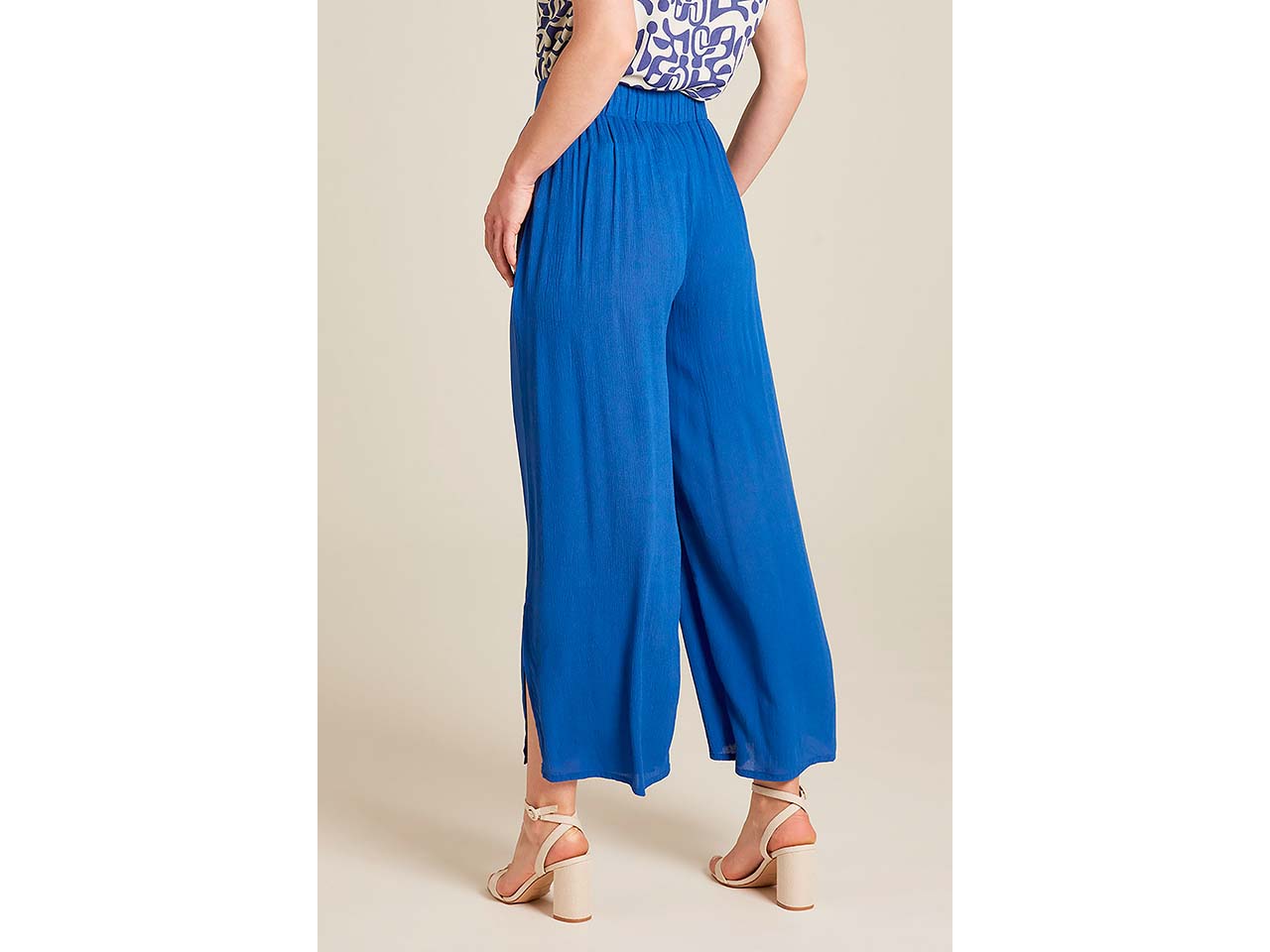tranquillo Damen-Hose mit strukturiertem Stoff und Schlitz, dazzling blue, Gr. 36