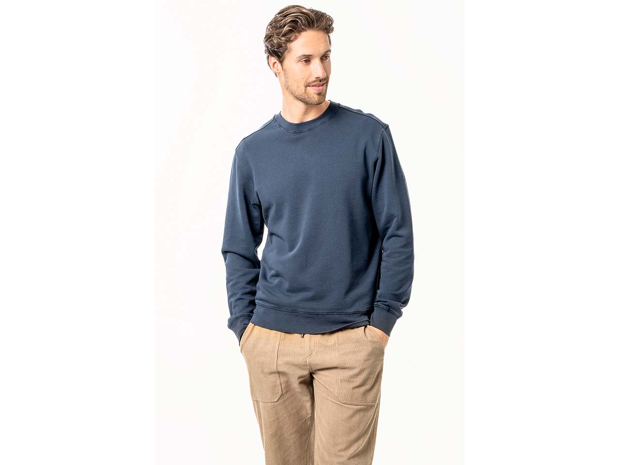 Living Crafts Bio-Herren-Sweatshirt "RONNY" mit Rundhalsausschnitt, deep sea, Gr. L