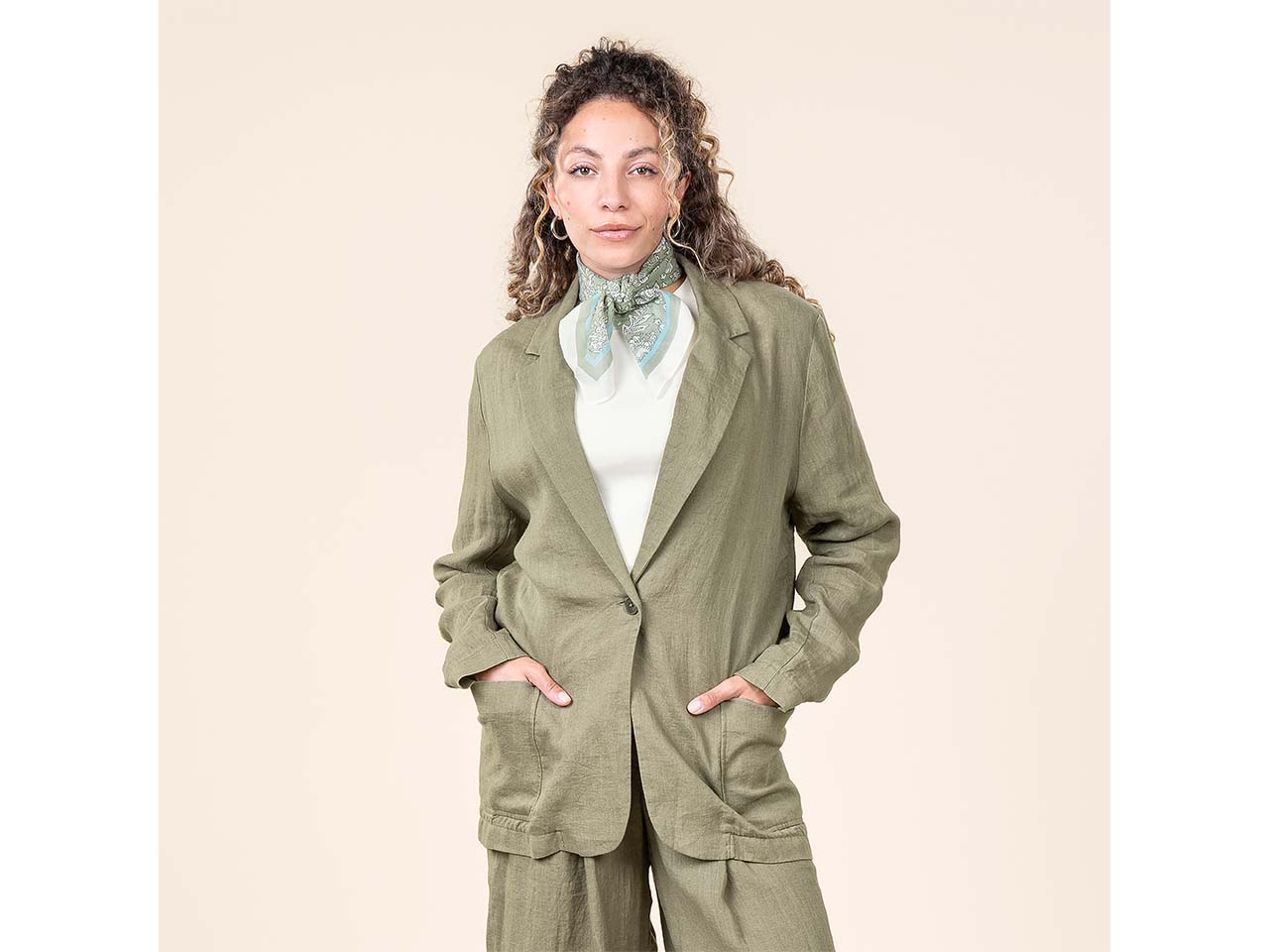 Living Crafts Damen-Jacke "TOKESSA" mit Vordertaschen, sage, Gr. 36