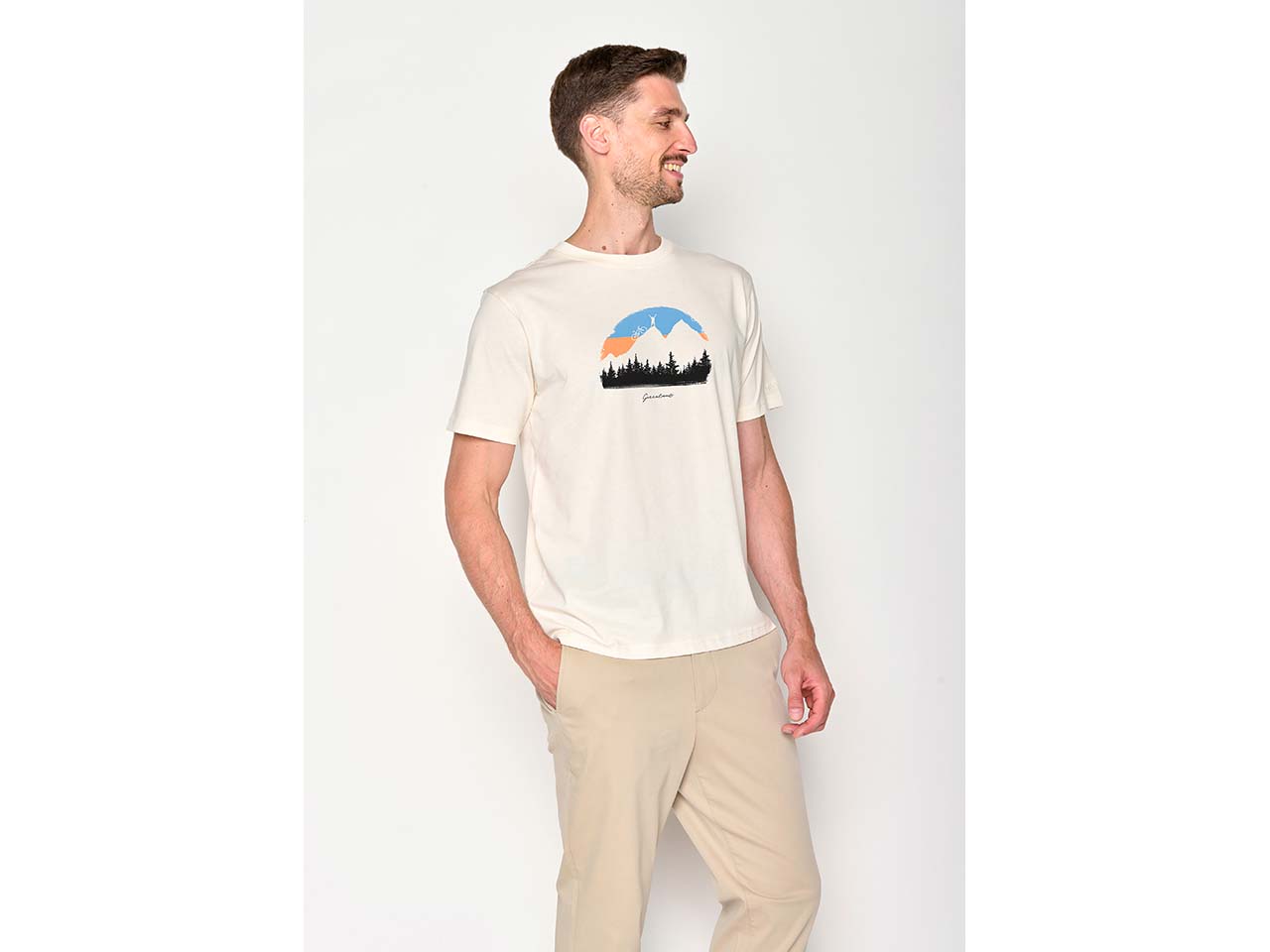 GREENBOMB Bio-Herren-T-Shirt "Forest Happy" mit Rundhalsausschnitt, creme white, Gr. M