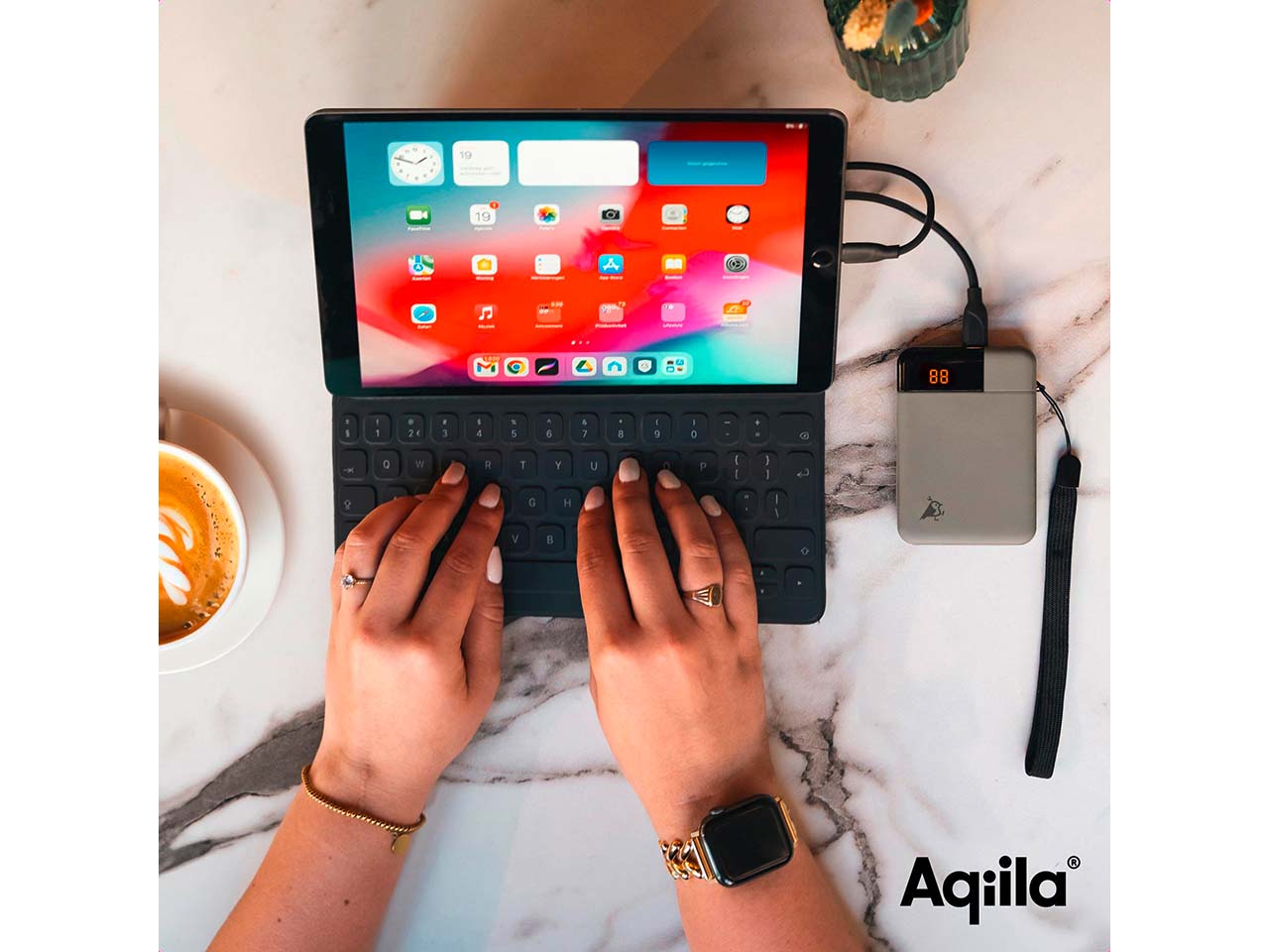Aqiila Powerbank "Powerbird B5" 5.000 mAh, moosgrün