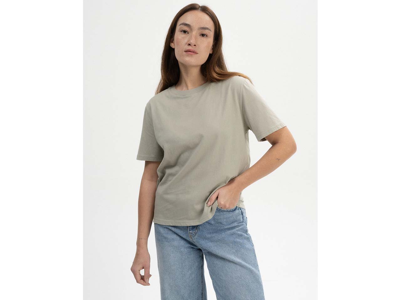 MELA Bio-Damen-T-Shirt 'TANIKA' mit geripptem Rundhalsausschnitt, dusty green, Gr. L