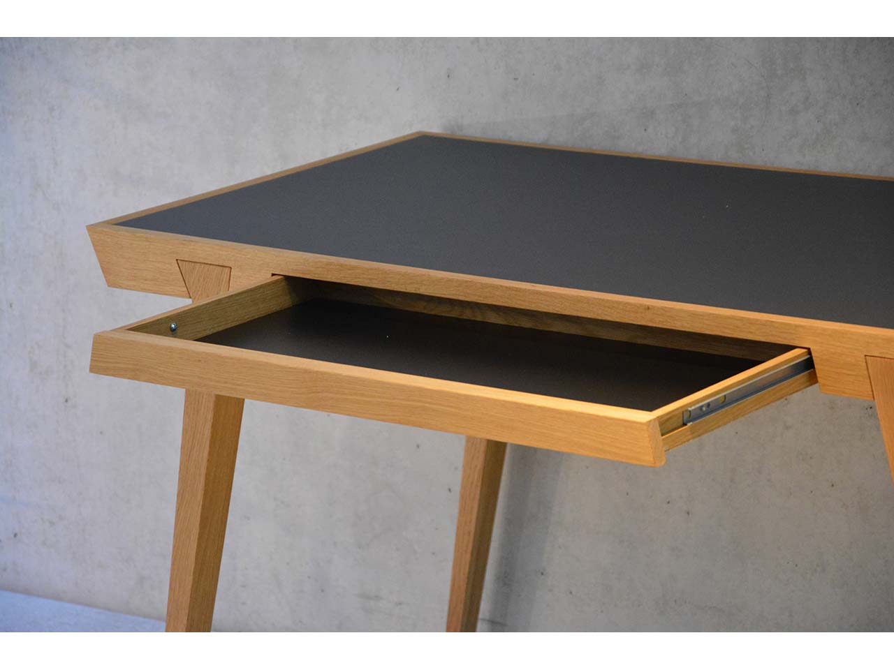 Jan Kurtz Schreibtisch "Desk" mit Schublade B 124 x T 65 x H 74,5 cm, Eiche/Linoleum