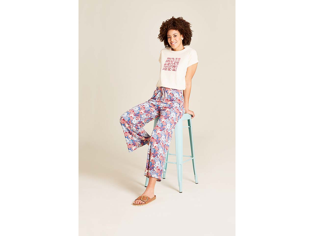 tranquillo Bio-Damen-T-Shirt mit floralem Print, soft white, Gr. S