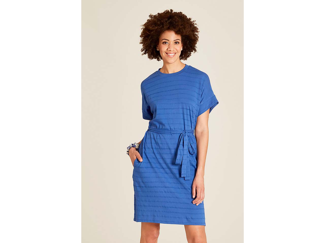 tranquillo Bio-Damen-Mini-Kleid aus Ajour-Jersey mit Taschen, dazzling blue, Gr. S