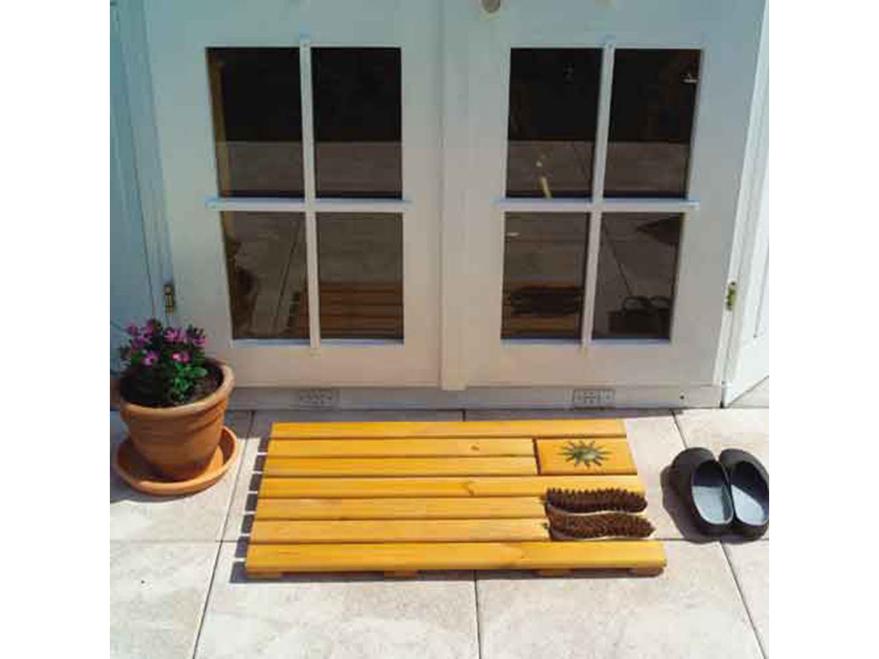 Fußabtreter mit Bürsten