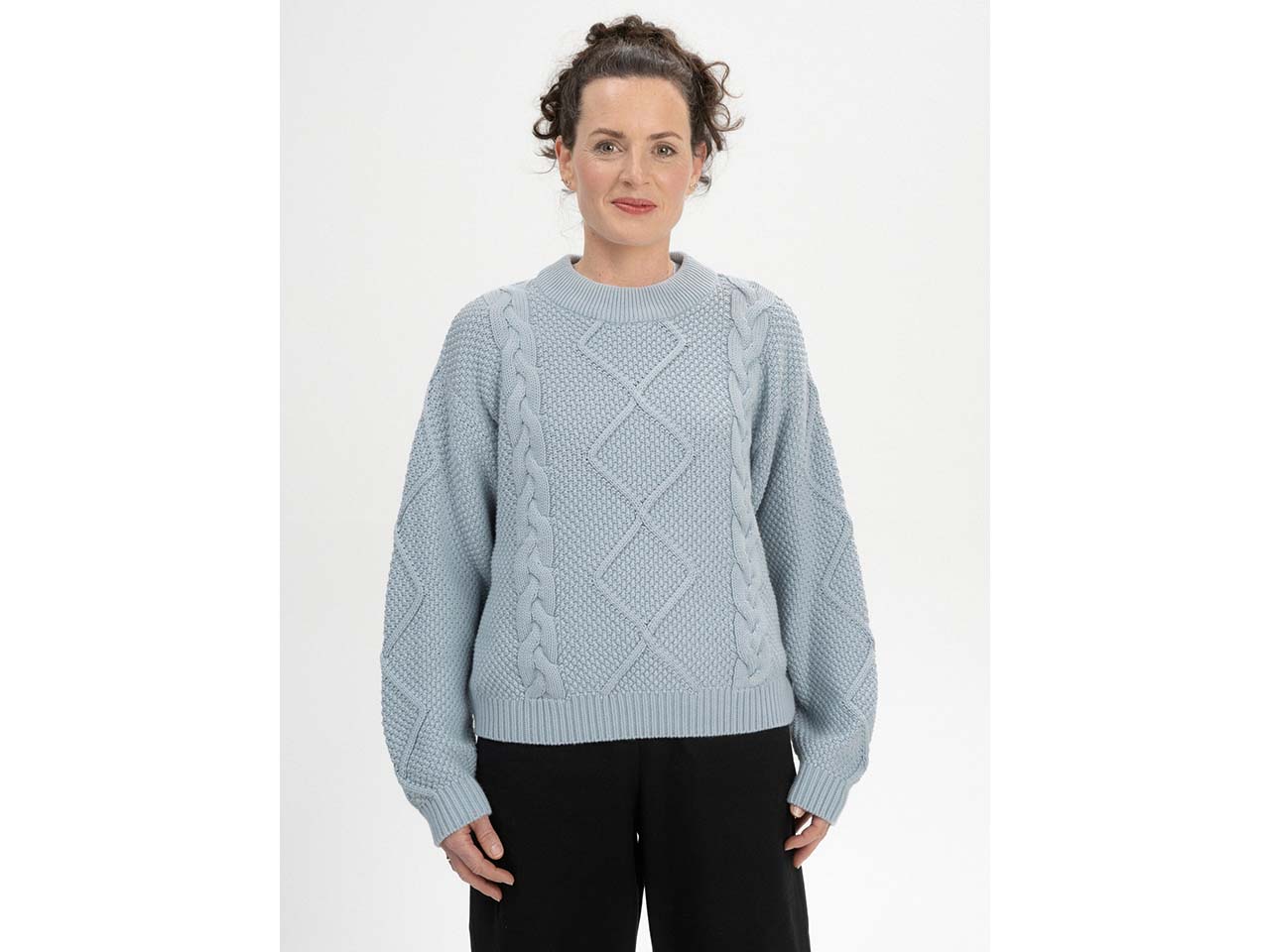 MELA Bio-Damen-Strickpullover "SAMAIRA" mit Zopfmuster, cloudy blue, Gr. S