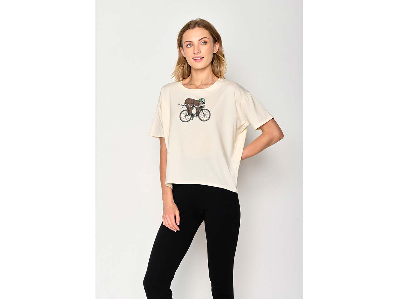 GREENBOMB Bio-Damen-T-Shirt "Sloth Victory" weit geschnitten, creme white, Gr. S