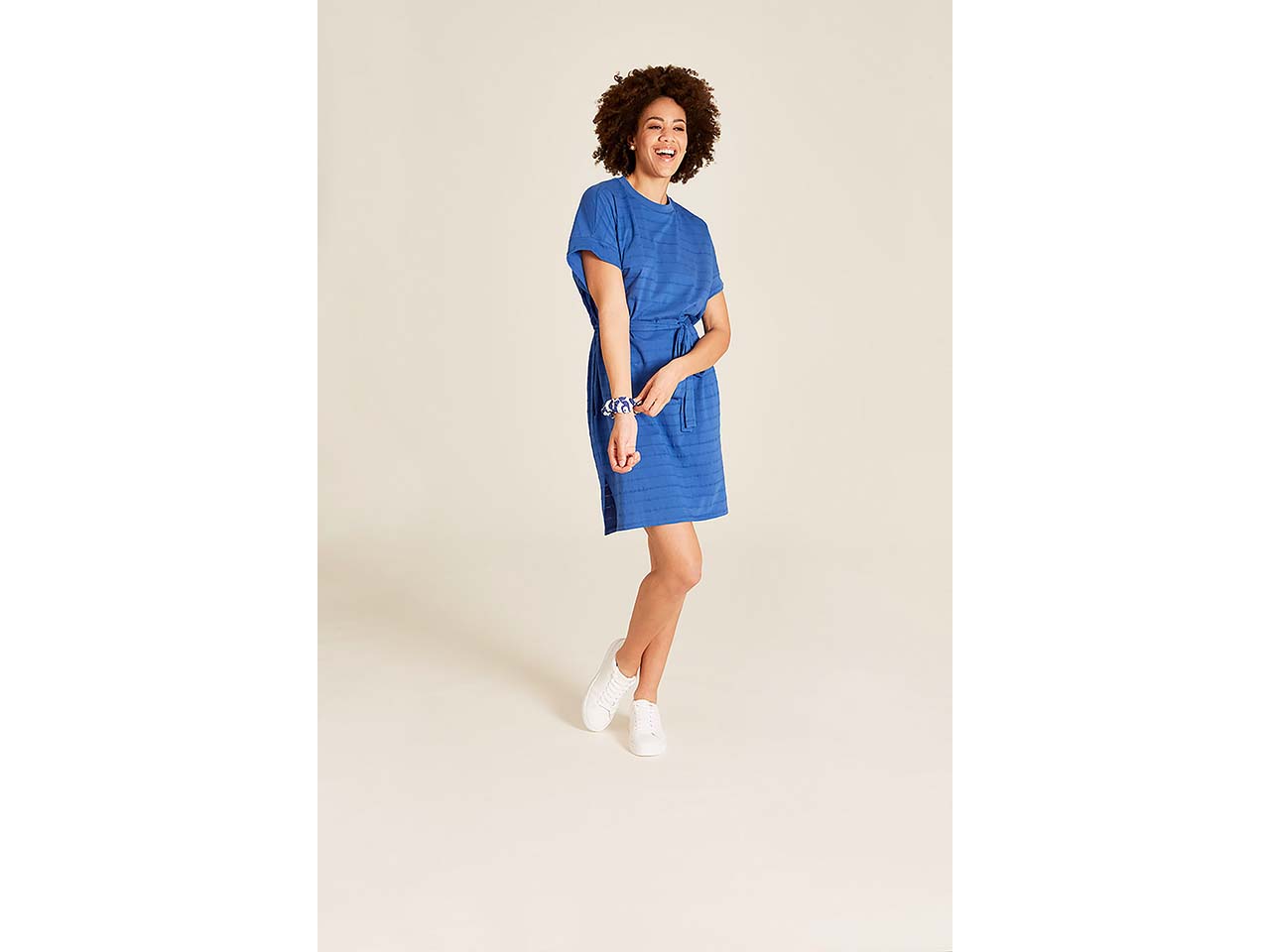 tranquillo Bio-Damen-Mini-Kleid aus Ajour-Jersey mit Taschen, dazzling blue, Gr. S