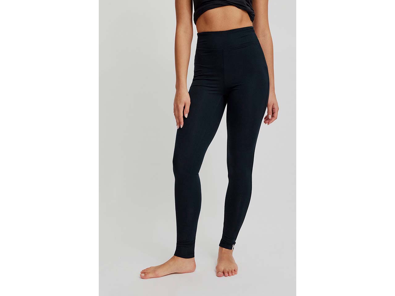 tranquillo Damen-Leggings aus EcoVero Jersey-Viskose-Mix, black, Gr. S