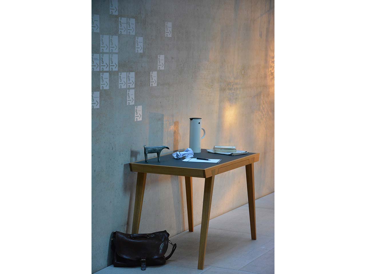 Jan Kurtz Schreibtisch "Desk" mit Schublade B 124 x T 65 x H 74,5 cm, Eiche/Linoleum