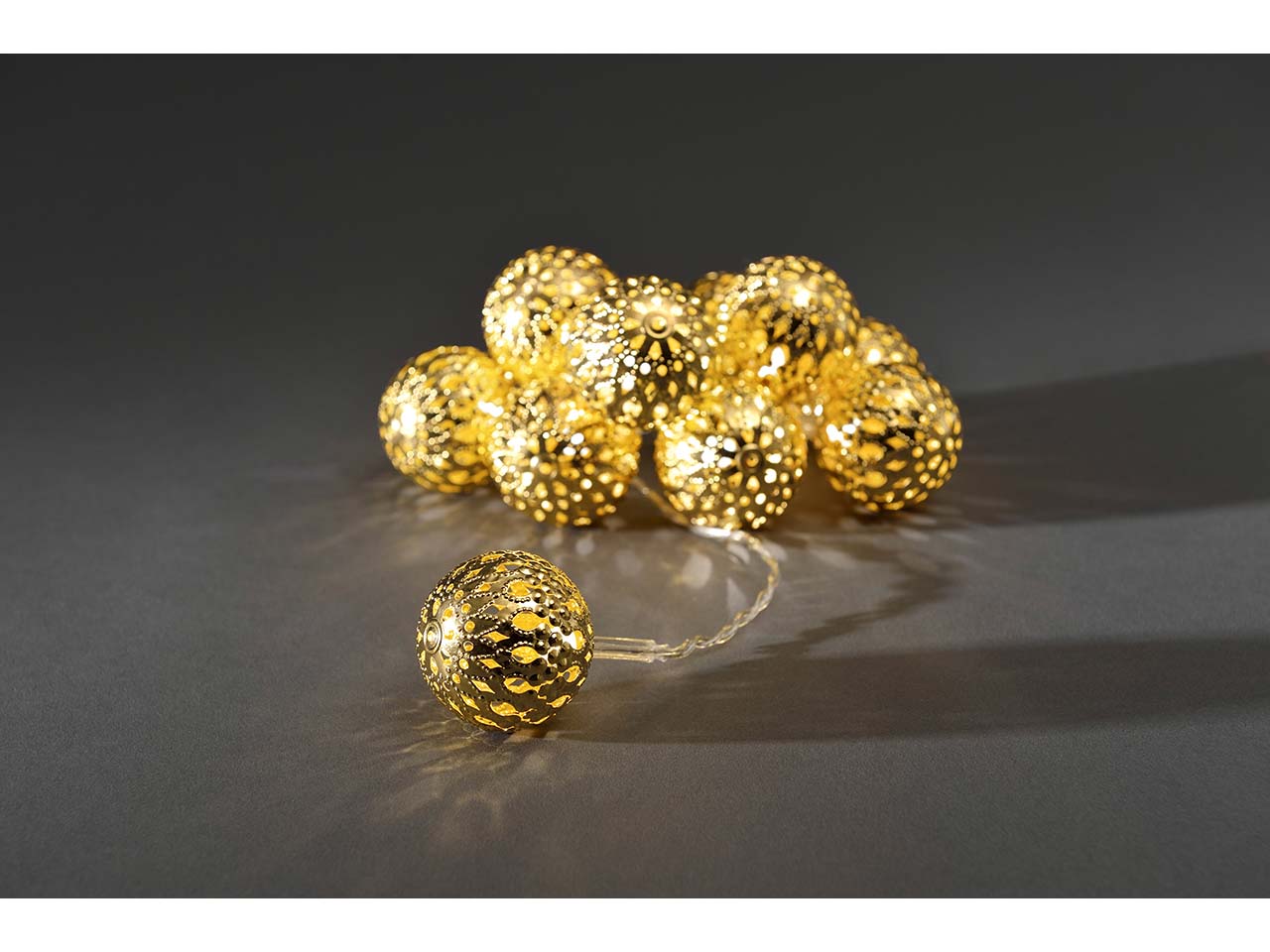 Konstsmide LED-Dekolichterkette "Kugeln" gold, 10 Dioden warmweiß