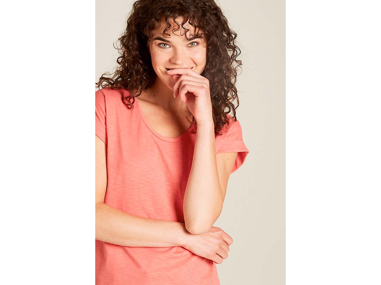 tranquillo Bio-Damen-T-Shirt mit Roll-Up-Ärmel, coral, Gr. S