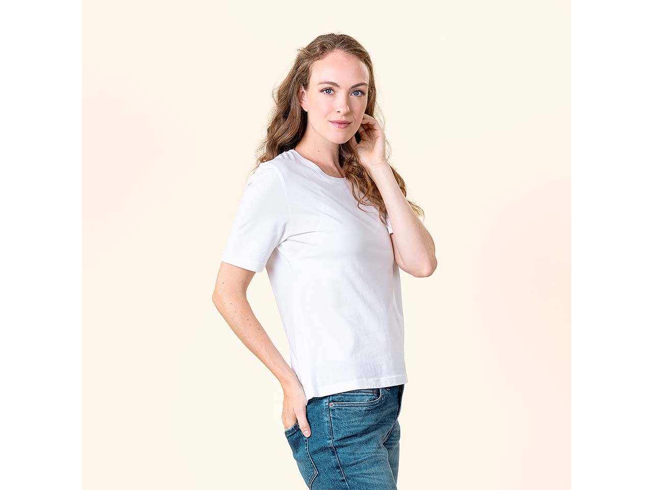 Living Crafts Bio-Damen-T-Shirt 'TABERA' mit Rundhalsausschnitt, white, Gr. S
