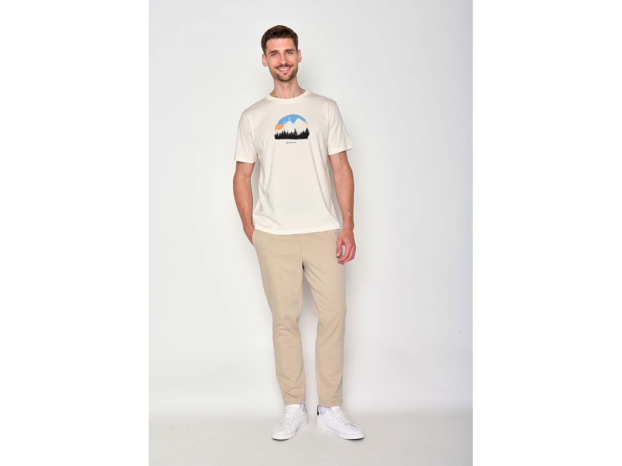 GREENBOMB Bio-Herren-T-Shirt "Forest Happy" mit Rundhalsausschnitt, creme white, Gr. M