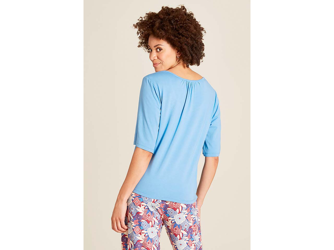 tranquillo Bio-Damen-T-Shirt mit raffiniertem Ausschnitt, marina, Gr. S