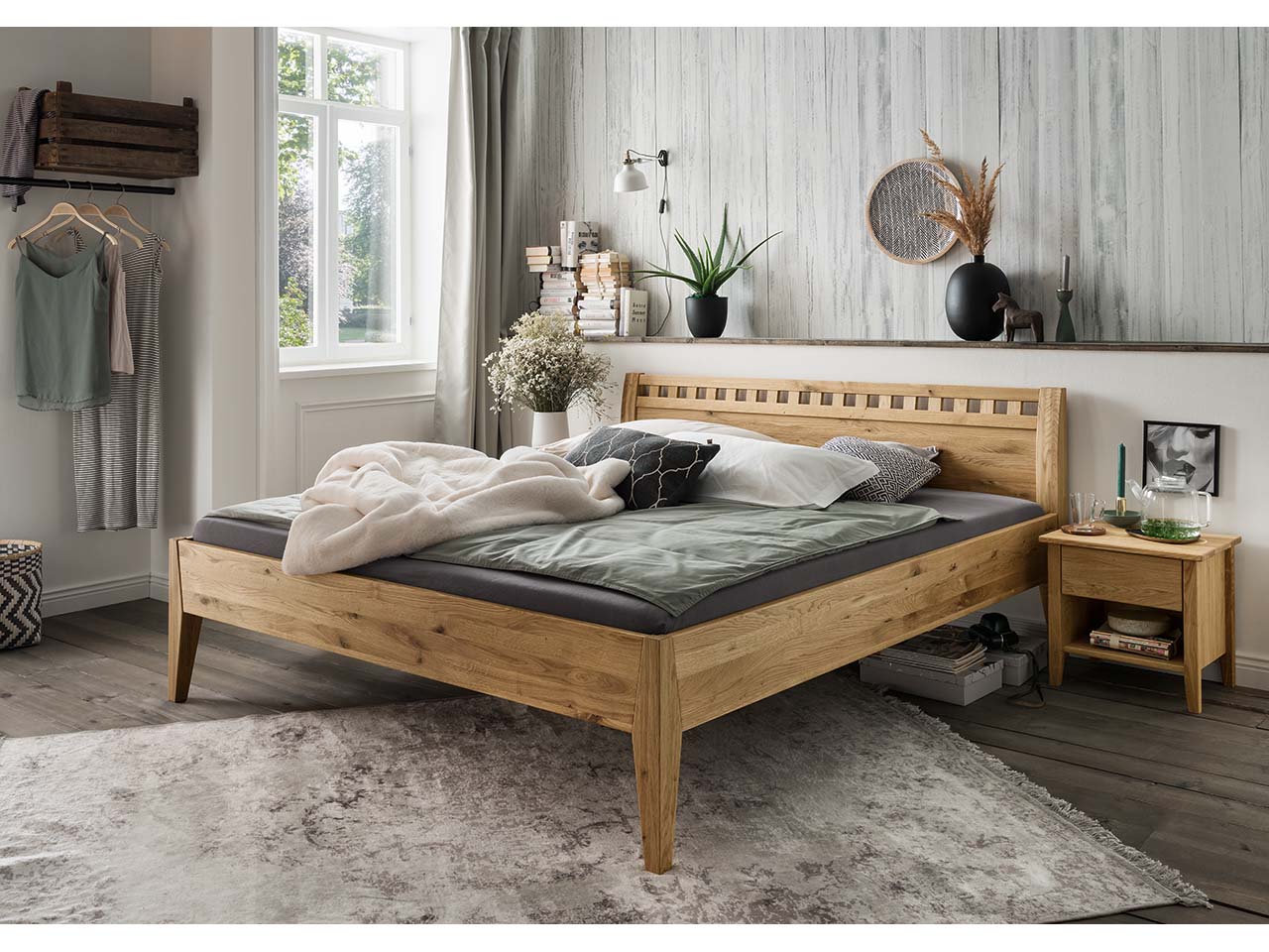 Forestales Massivholzbett "Modesto" 100 x 200 cm, mit Kopfteil, Eiche