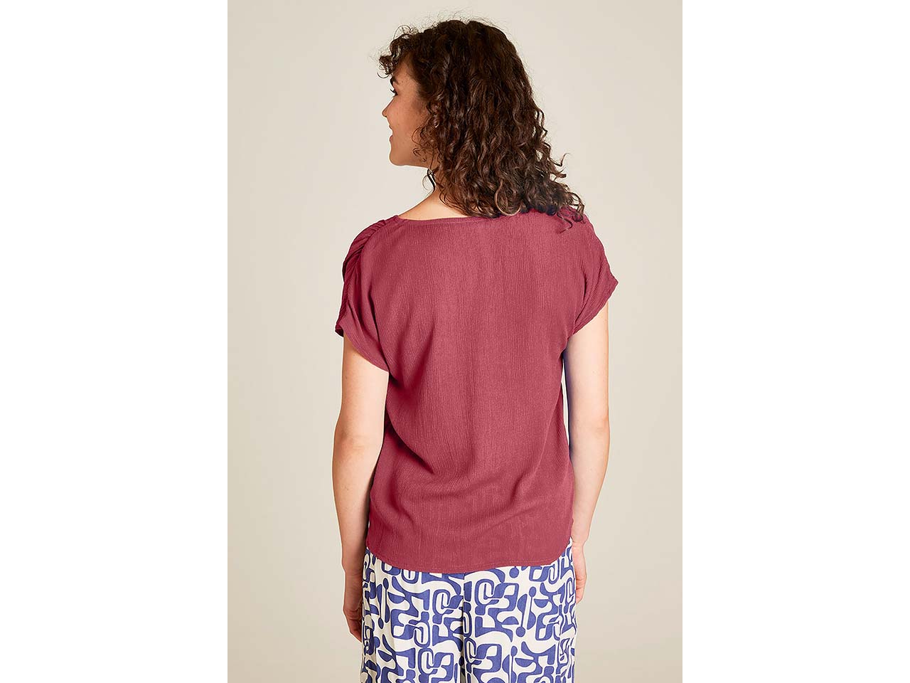 tranquillo Damen-T-Shirt mit dezenten Raffungen, rose wine, Gr. 36