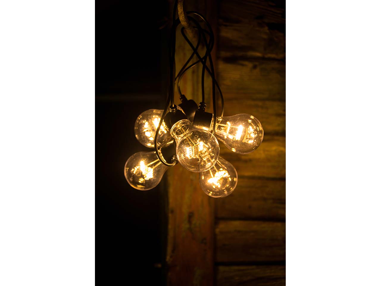 Konstsmide LED-Lichterkette Party, 6h Timer, 5 Birnen klar, 40 Dioden warmweiß
