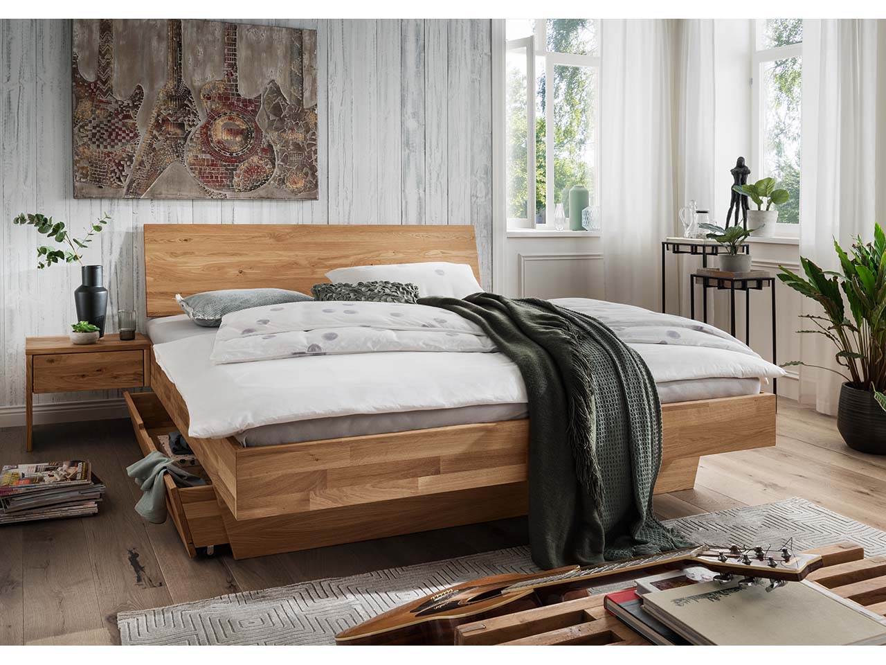 Forestales Schwebe-Massivholzbett "Astoria" 200 x 200 cm, mit Kopfteil I, 2 SL, Eiche