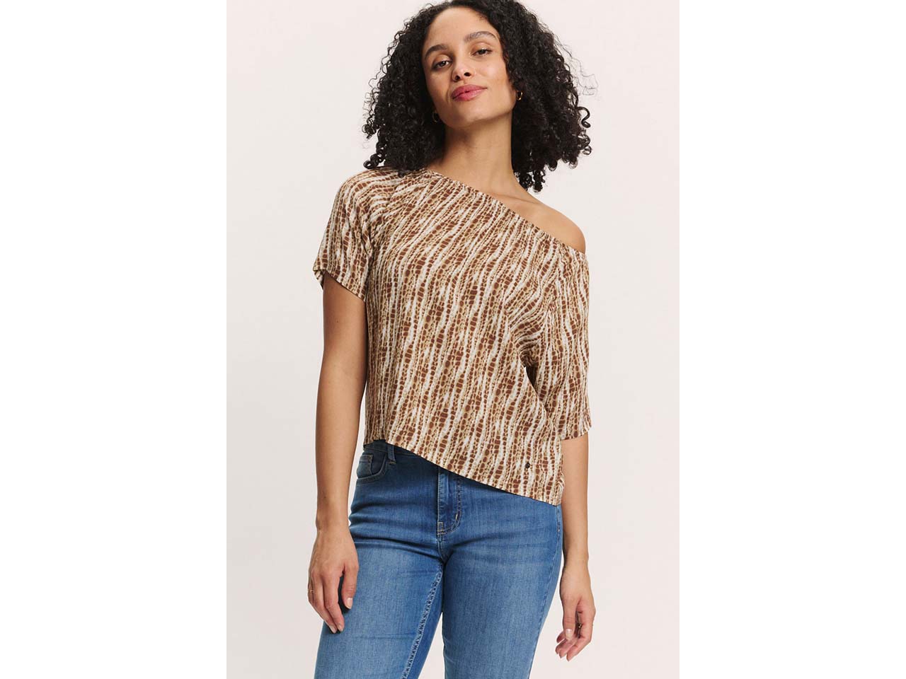 tranquillo Damen-Bluse 'Ruuth' aus Crinkle-Viskose, sand batik, Gr. 38